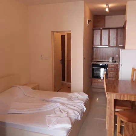 Golden Sea View * ポモリエ