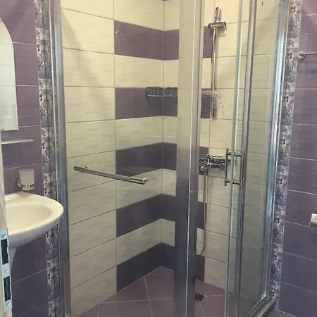 Golden Sea View ポモリエ