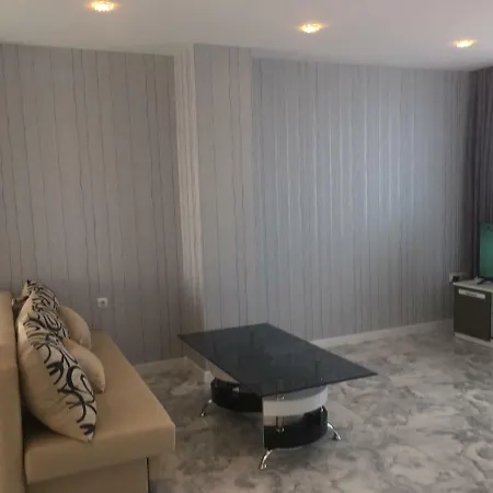 Golden Sea View アパート ポモリエ