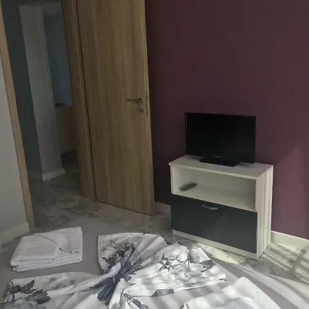 Golden Sea View アパート *