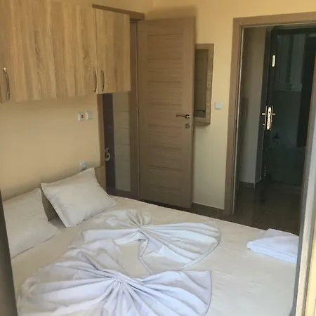 アパート Golden Sea View ポモリエ