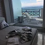 Golden Sea View *