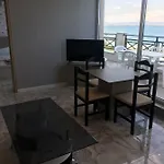 Апартамент Golden Sea View