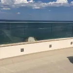 Апартамент Golden Sea View