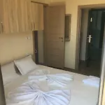 Апартамент Golden Sea View Поморие