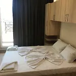 Апартамент Golden Sea View