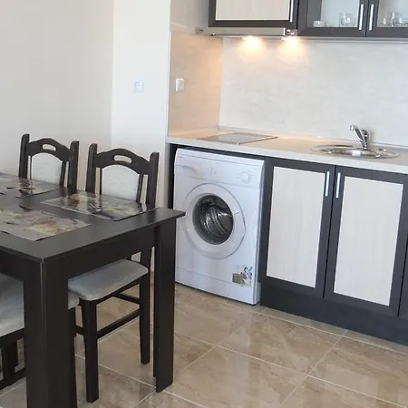 Apartament Golden Sea View