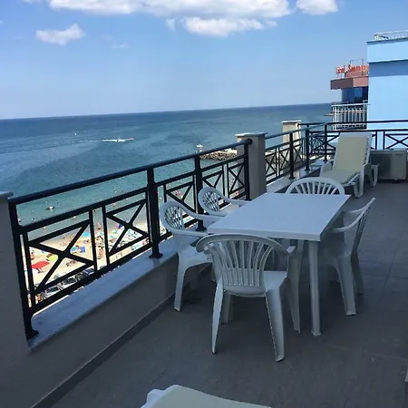 Golden Sea View Apartament