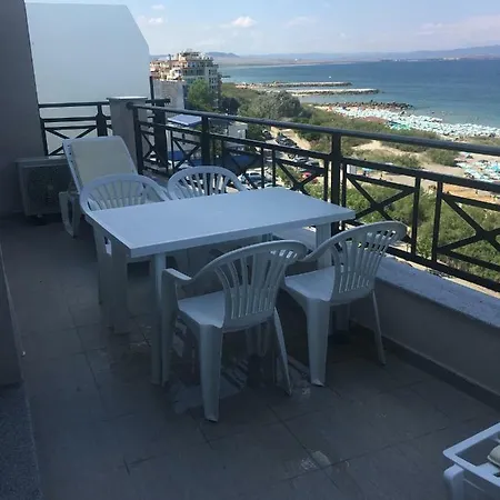 Apartament Golden Sea View