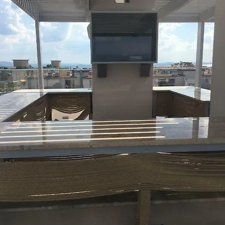 Golden Sea View * פומורי