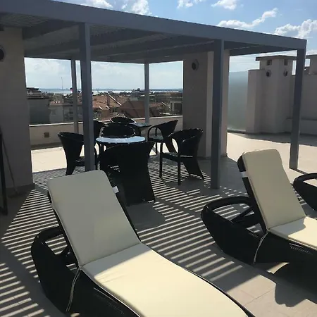 Apartament Golden Sea View